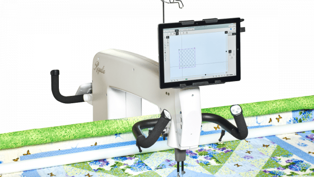 Baby Lock 20 - Inch Regalia Longarm Quilting Machine - Nebraska Quilt Company - MBLRG20-MQF12PS