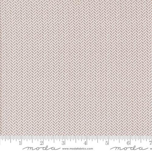 Berry And Pine Yule Herringbone Snow - 5246 11 - Moda Fabrics - Nebraska Quilt Company - F2402740