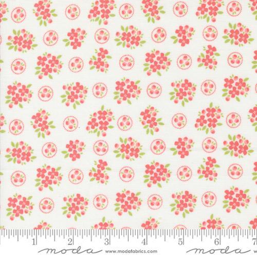 Cali & Co Ring Around Posie Small Floral Cloud Flamingo Pink - 29191 11 - Moda Fabrics - Nebraska Quilt Company - F2400363