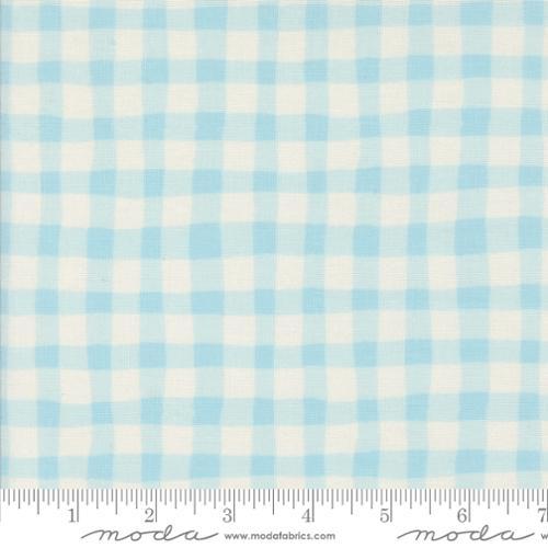 Emmitt and Ivy Winter Picnic Checks & Plaids Gingham Sky Blue - 55693 16 - Moda Fabrics - Nebraska Quilt Company - F2402773