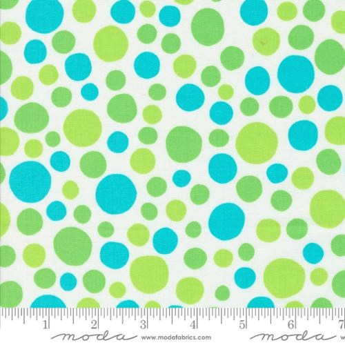 Fiesta Festive Dots Splash Multi - 22476 11 - Moda Fabrics - Nebraska Quilt Company - F09653