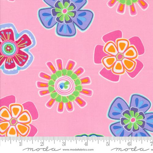 Fiesta Party Time Florals Cotton Candy - 22470 12 - Moda Fabrics - Nebraska Quilt Company - F09628