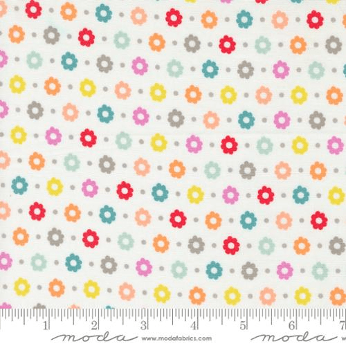 Laguna Sunrise Petal Florals Dot Off White - 37683 11 - Moda Fabrics - Nebraska Quilt Company - F09609