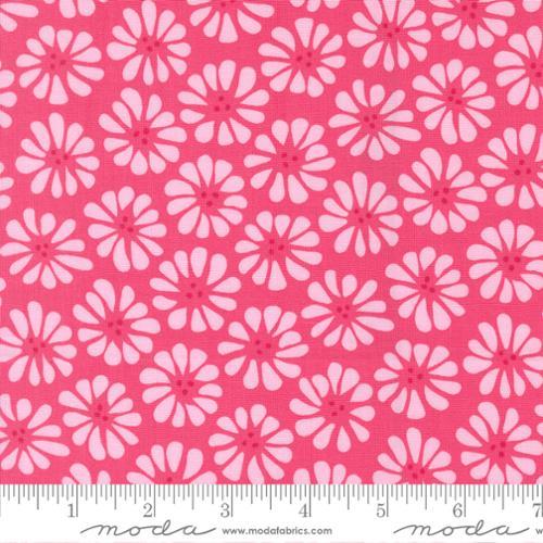 Pick Me Lazy Daisy Petunia Pink - 22491 13 - Moda Fabrics - Nebraska Quilt Company - F251322