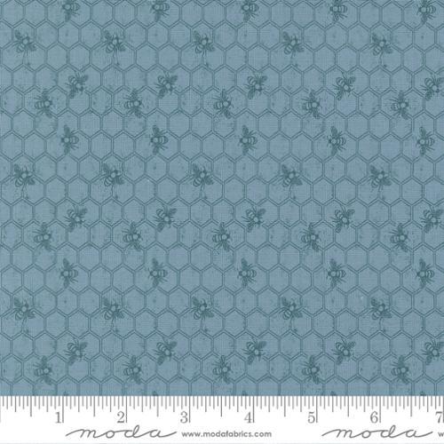 Wild Honey Honeycomb Novelty Bees Blender Sky Blue - 5253 14 - Moda Fabrics - Nebraska Quilt Company - F2501725