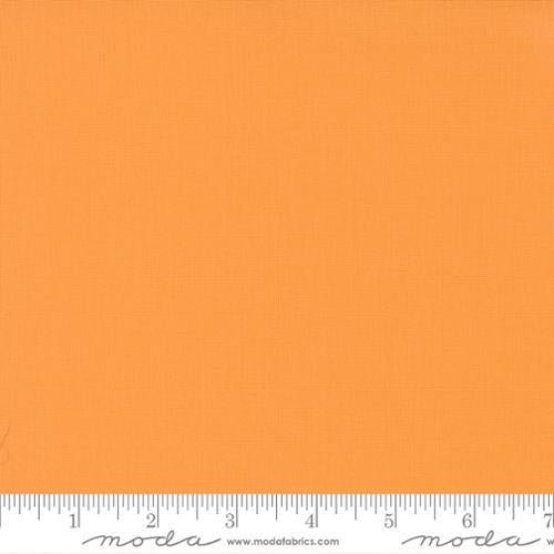 Bella Solids Amelia Apricot Orange - 9900 162 - Moda Fabrics - Nebraska Quilt Company - F2401320