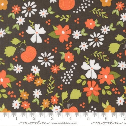 Birch and Willow Pumpkin Patch Charcoal - 37720 18 - Moda Fabrics - Nebraska Quilt Company - F262060