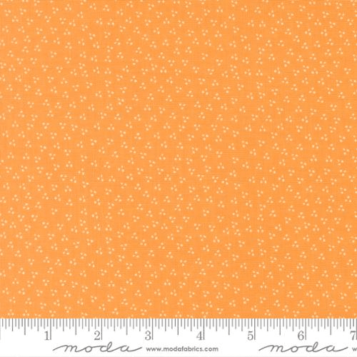 Birch and Willow Spring Dots Amber - 37728 13 - Moda Fabrics - Nebraska Quilt Company - F262085
