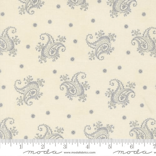 Breathtaking Blues Paisley Porcelain - 44405 11 - Moda Fabrics - Nebraska Quilt Company - F261649