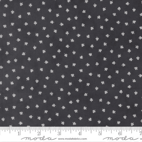 Breathtaking Blues Tiny Leaf Midnight - 44408 15 - Moda Fabrics - Nebraska Quilt Company - F261664