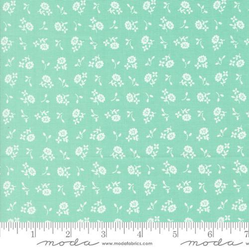 Cali & Co Cameo Ditsy Sea Aqua Green - 29195 39 - Moda Fabrics - Nebraska Quilt Company - F2400393