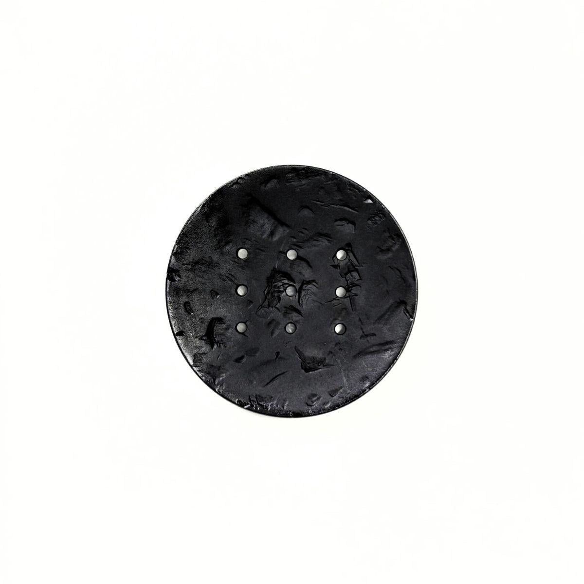 Dill Large Plastic Circle Textured Black Button - Nebraska Quilt Company - N2502148