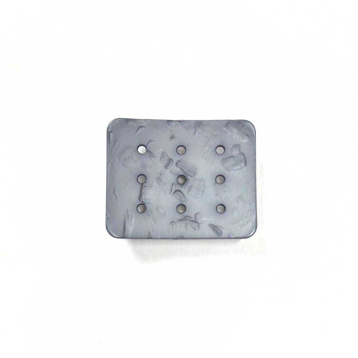 Dill Plastic Rectangle Gray Button - Nebraska Quilt Company - N2502136