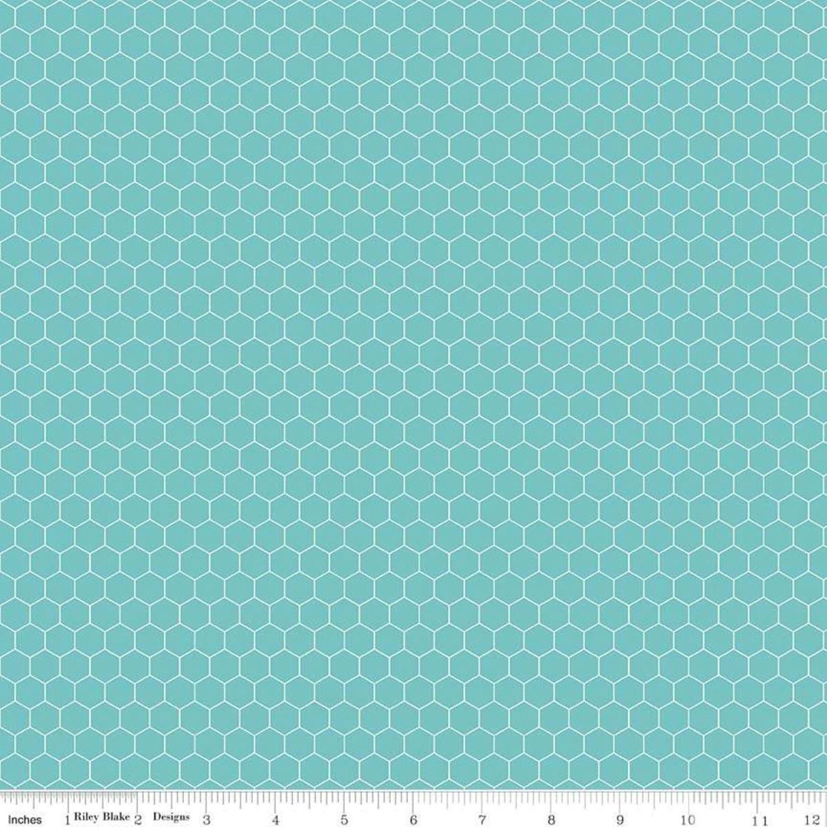 Farm Girl Vint Comp - Honeycomb C8742 - COTTAGE - Nebraska Quilt Company - F80587