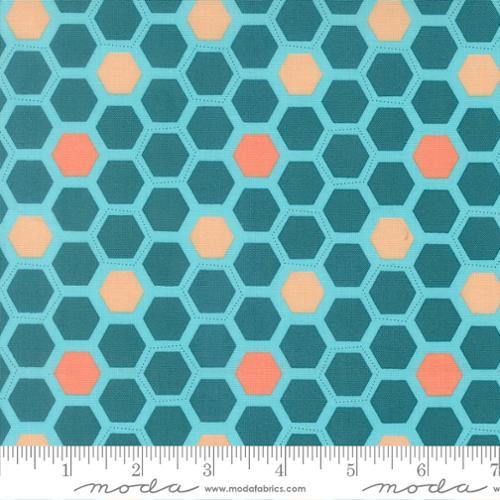 Honeyed Horizon Box Hex Horizon Teal - 47016 19 - Moda Fabrics - Nebraska Quilt Company - F260826