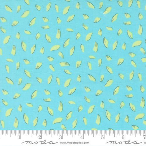 Honeyed Horizon Scattered Leaves Sky Aqua - 47013 19 - Moda Fabrics - Nebraska Quilt Company - F260817