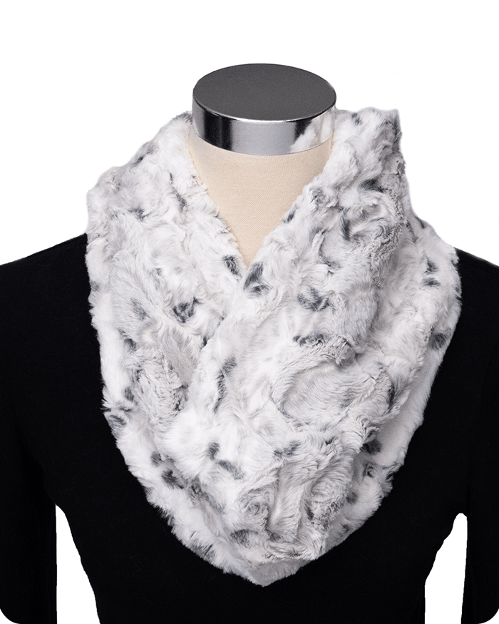 Infinity Scarf Cuddle® Kit Snowy Owl Alloy - Nebraska Quilt Company - Infinity Scarf Cuddle® Kit Snowy Owl Alloy