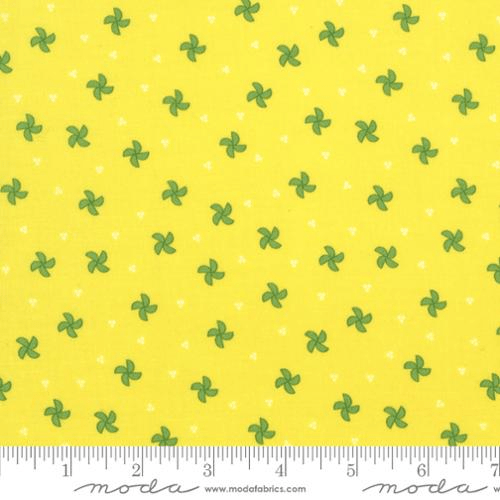Laguna Sunrise Pinwheel Blenders Citrine - 37684 20 - Moda Fabrics - Nebraska Quilt Company - F09593