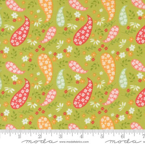 Raspberry Summer Paisley Lime Green - 37691 17 - Moda Fabrics - Nebraska Quilt Company - Raspberry Summer Paisley Lime Green - 37691 17 - Moda Fabrics