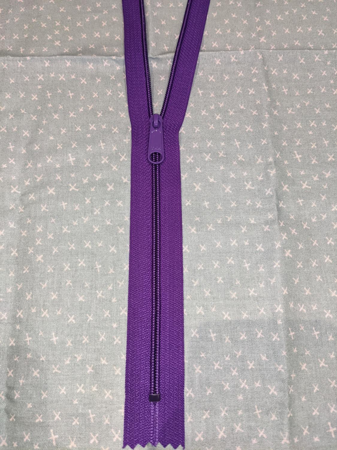 18" Zipper Purple ZZ18P - Nebraska Quilt Company - N15554