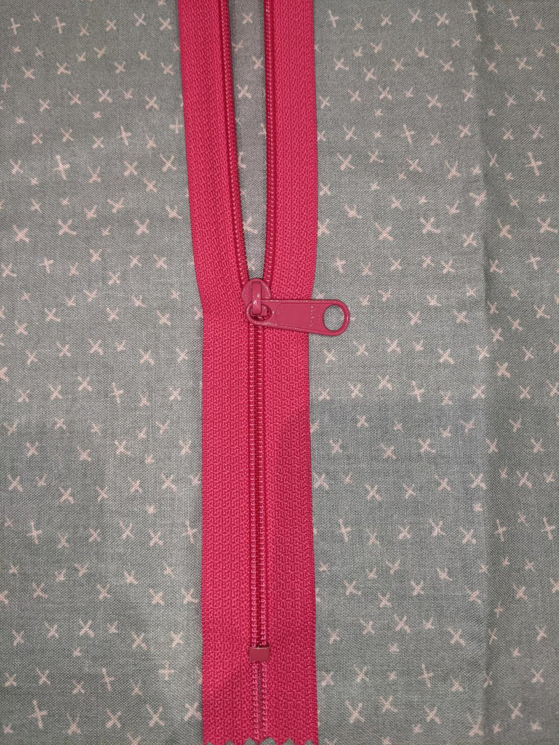 18" Hot Pink Zipper ZZ18HP