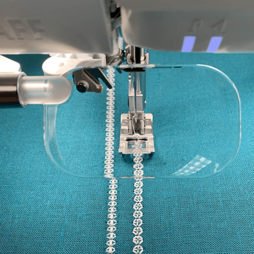 Pfaff Magnifying Lens Set 821334096 - Nebraska Quilt Company - Pfaff Magnifying Lens Set 821334096