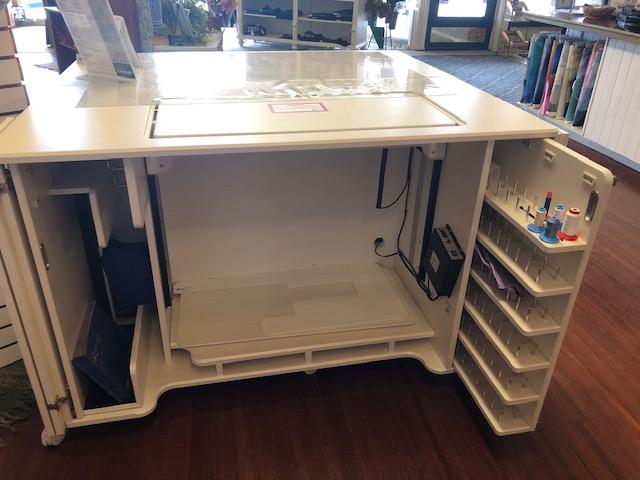 Slimline Artisan Embroidery English White Ash - Floor Model - Nebraska Quilt Company - KF10001
